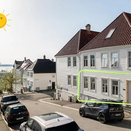 Dinbnb I The Family Dream Behind Bryggen I Renovated 2024